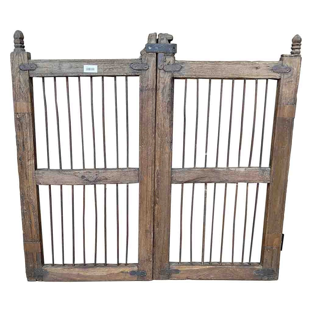 Porta in legno con finitura artigianale marrone 103x3x105 h cm