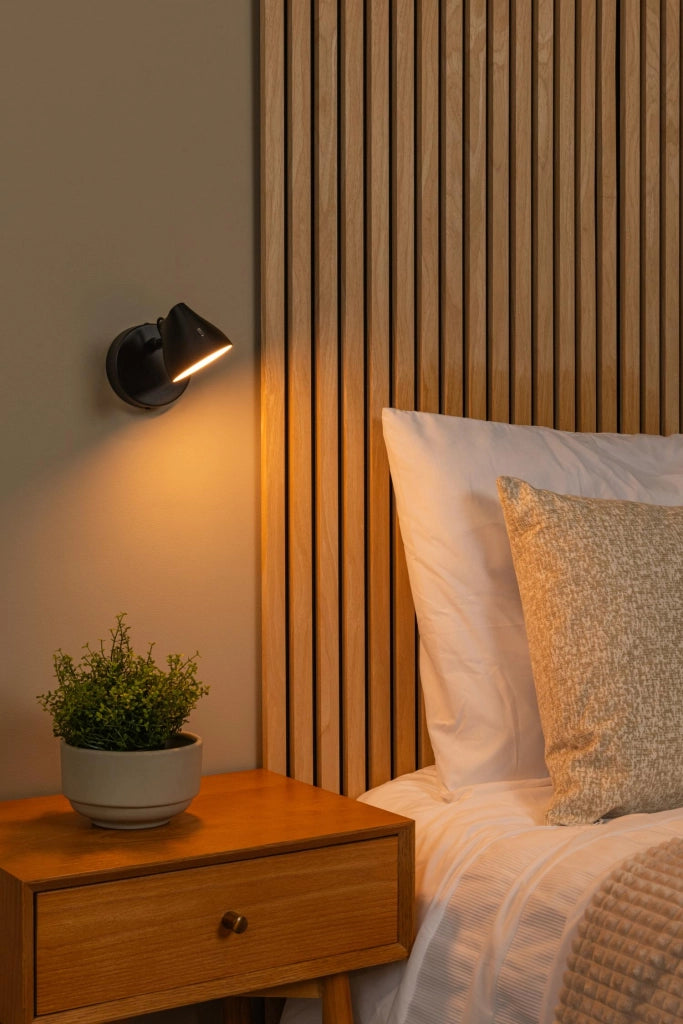 Applique LED girevole Milne nera metallo Lucide