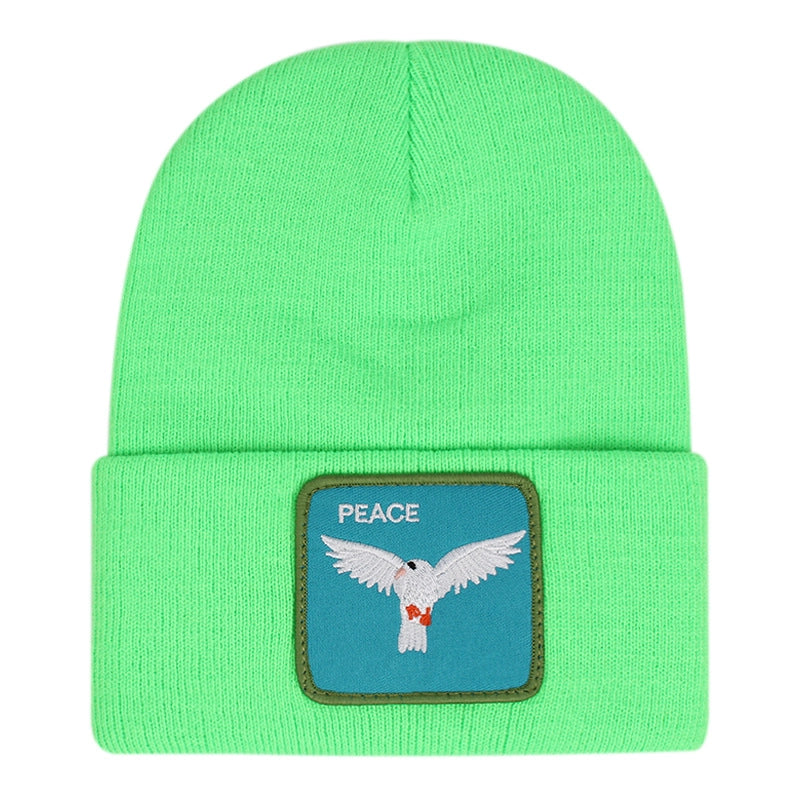 Berretto ricamato PEACE, in maglia, con risvolto, colore verde