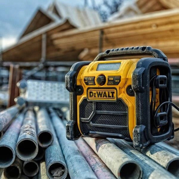 Dewalt DCR020-QW XR Radio da lavoro portatile DAB+ FM USB AUX ingresso 10.8-18V colore Giallo Nero