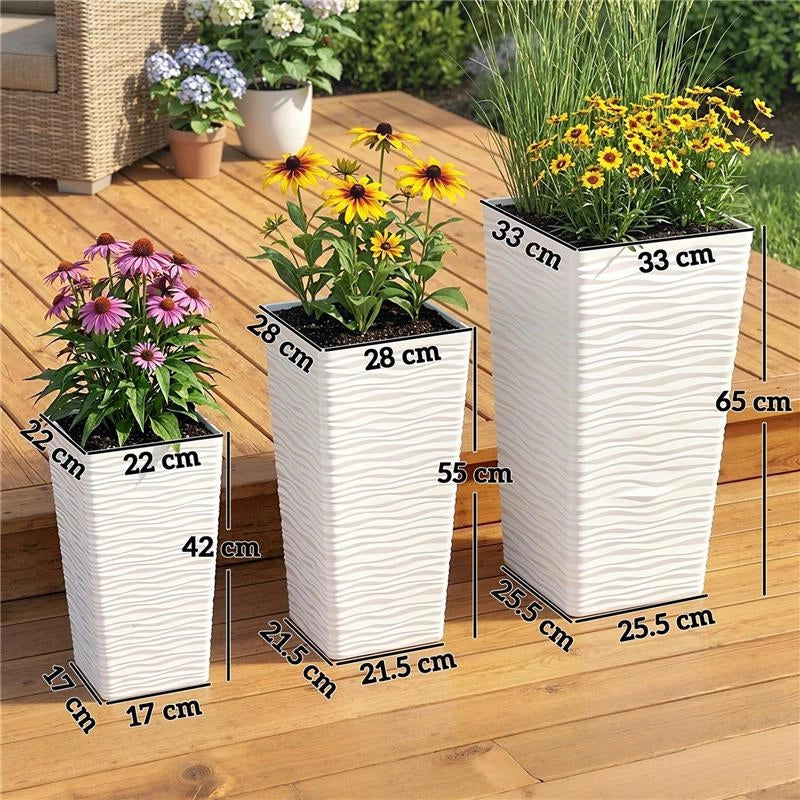 SET 3 VASI DA ESTERNO IMPILABILI CON MOTIVO ONDULATO IN PLASTICA, 42/55/65 CM, BIANCO