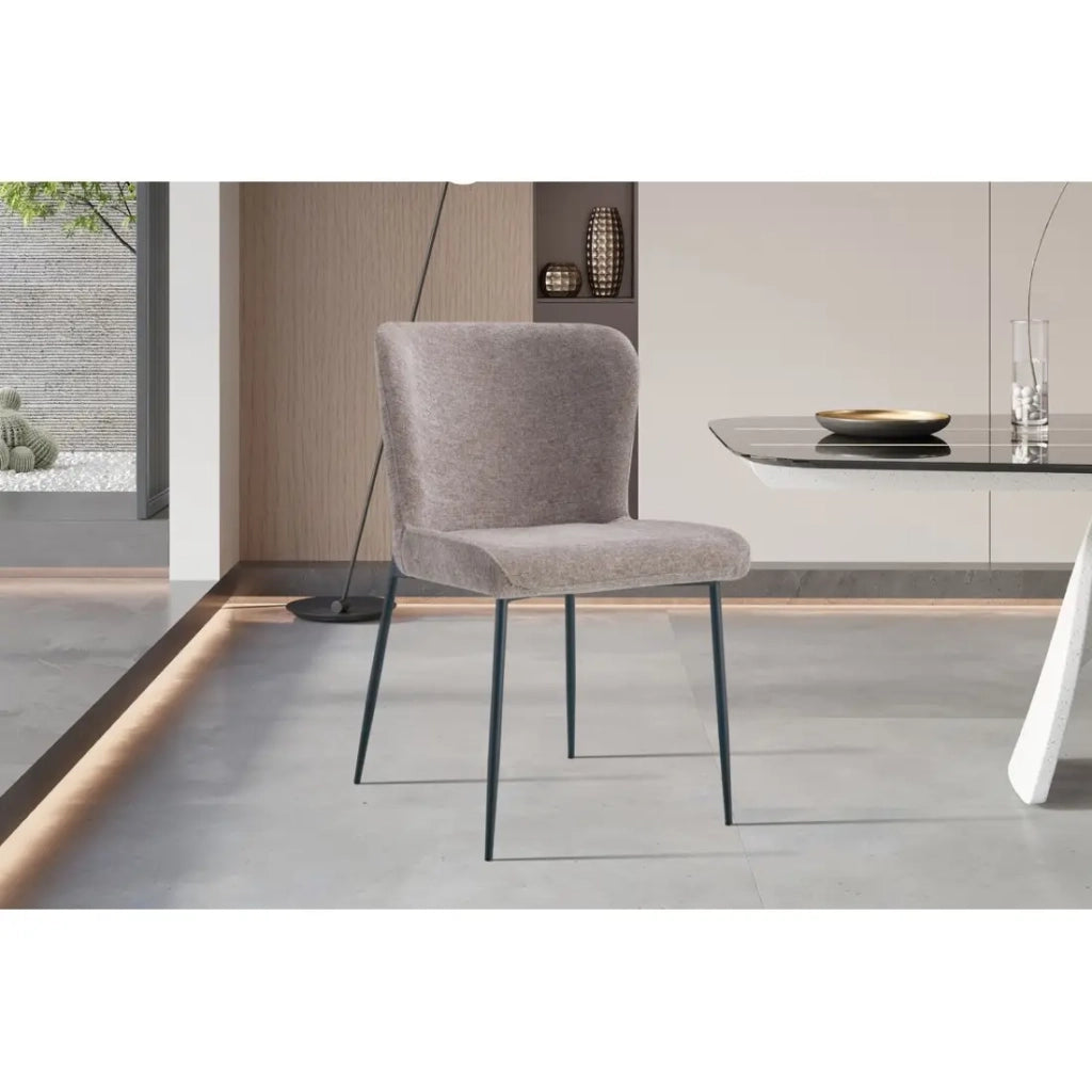 Set di 2 sedie LISE – Tessuto sabbia – Gambe in metallo – Comfort moderno – Design morbido e naturale