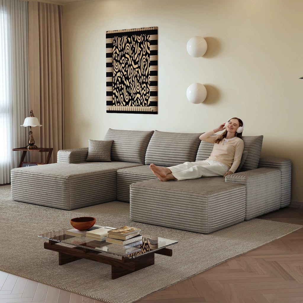 Divano angolare con chaise longue e seduta profonda in tessuto a coste, colore camel, 270 × 175 × 83 cm