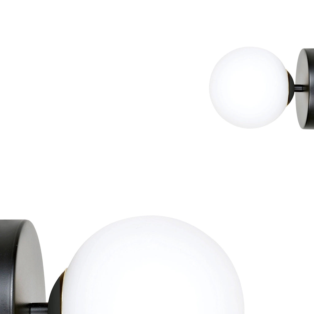Applique A 1 Luce Vishnu In Acciaio Nero E Sfera In Vetro Bianco E Oro