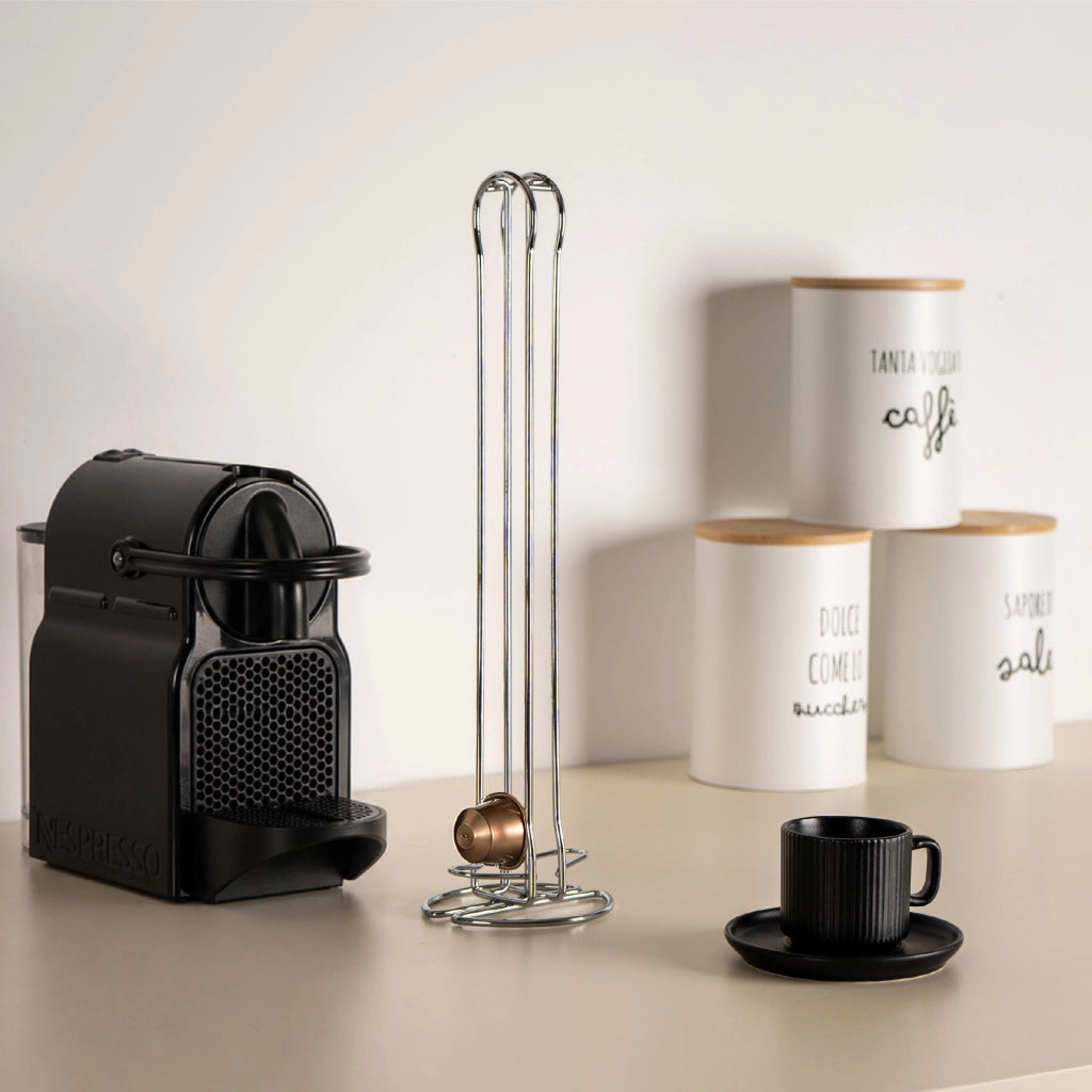 Porta Capsule Caffè in Metallo – Supporto Cialde Verticale Salvaspazio (20/30/36/40/52 Capsule) Organizzatore Caffè – Design Moderno e Girevole – Compatibile Tipo Nespresso Sonia-20Capsule