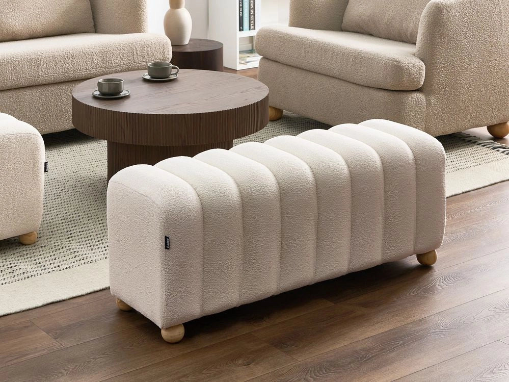 Pouf a coste con rivestimento in bouclé gambe in legno bianco sporco design moderno, accessori per il soggiorno