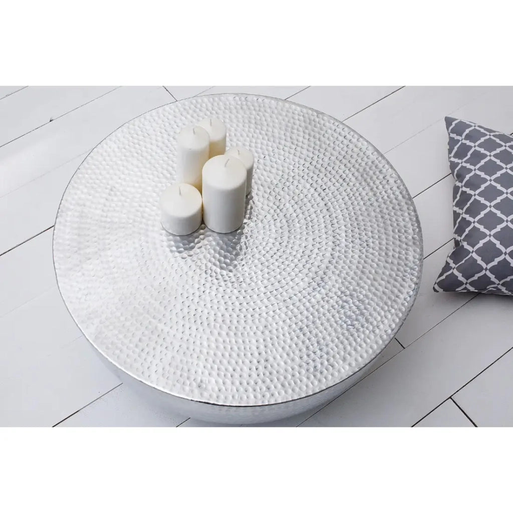 Tavolino TRIANE 60 cm in alluminio argento martellato – Tavolino rotondo di design