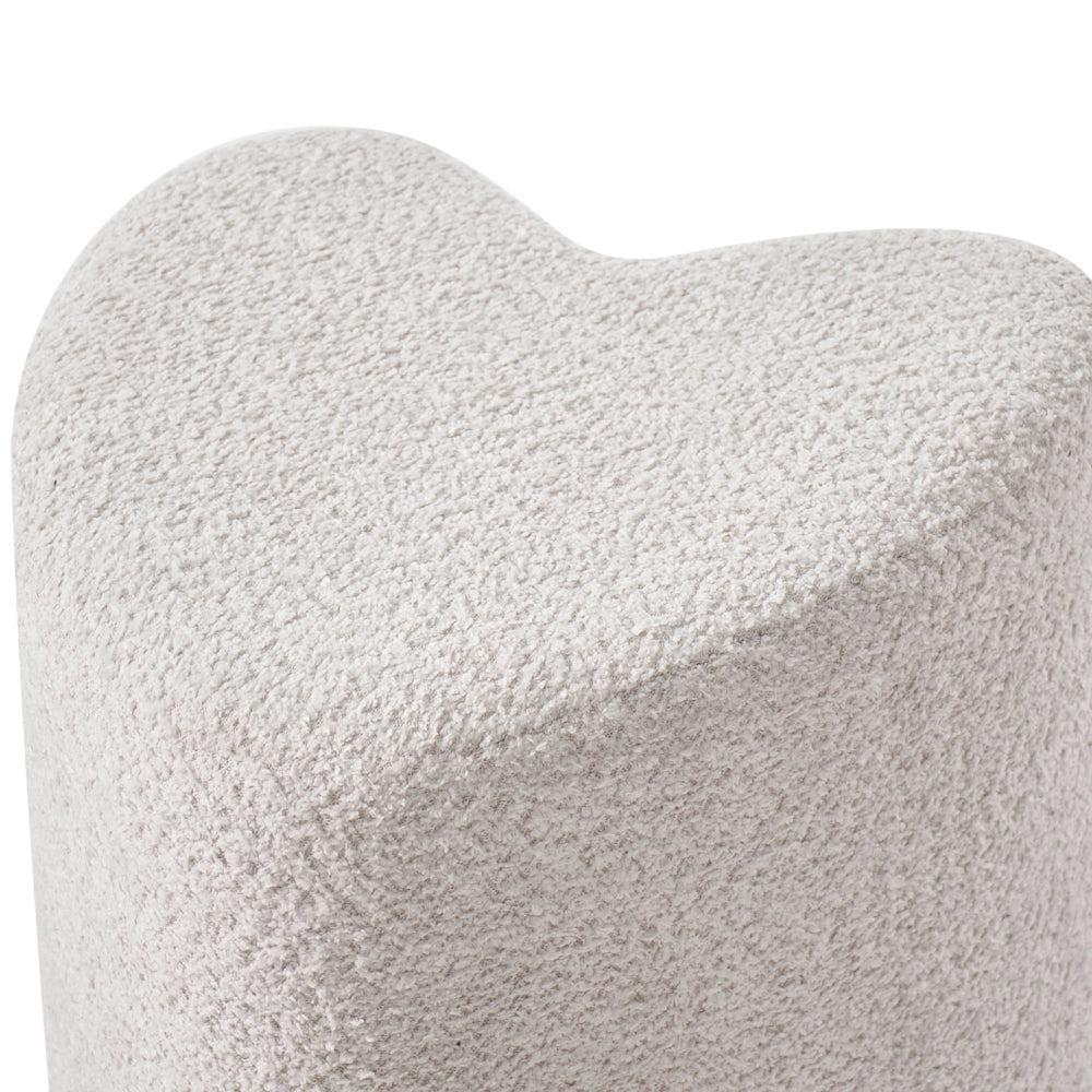 Pouf poggiapiedi imbottito a forma di cuore Pouf ottomano in ciniglia Beige camera da letto soggiorno