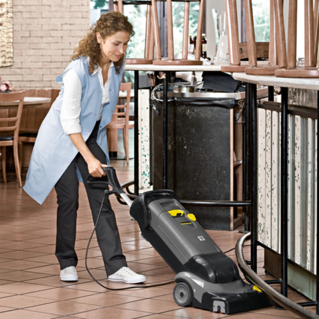 Karcher Lavapavimenti professionale BR 30/4 C