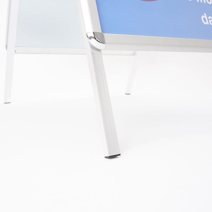 Espositore Pubblicitario Bifacciale a Cavalletto Pieghevole 63,7x101,5x75,5 cm in Alluminio da Esterno Antivento Silver