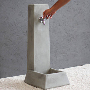 Fontana da Giardino Senza Rubinetto in Cemento Granulato di Marmo Malmo Grigio