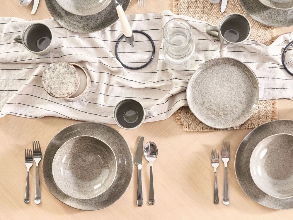 Set di 8 piatti grandi da cena in gres caolino fatto a mano con smalto reattivo finitura grigio Cucina Sala da pranzo