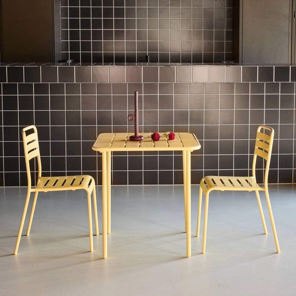 Set tavolo da giardino in acciaio con 2 sedie, 70cm, giallo
