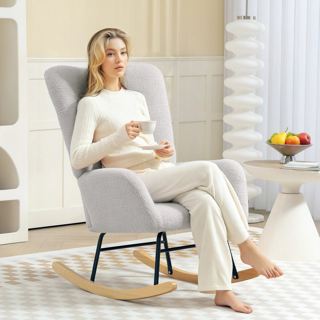 Poltrona a dondolo in tessuto boucl¨¦ con gambe in legno ¨C Zephmum ¨C Grigio