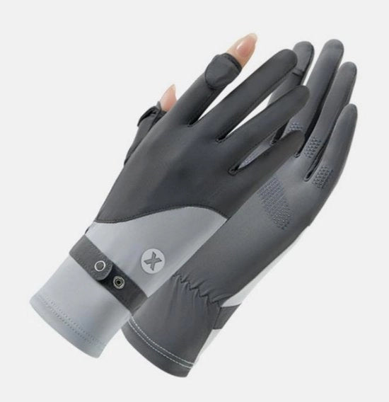 Manopole estive - 22 cm lunghezza - 15 cm polso - Protezione UV - Materiale adesivo, assorbente e veloce asciugatura - Non appiccicoso - Apertura per indice e dito medio - Pala di silicone antiscivolo sulla palma - Adesivo - UPF 50+ - Protezione solare