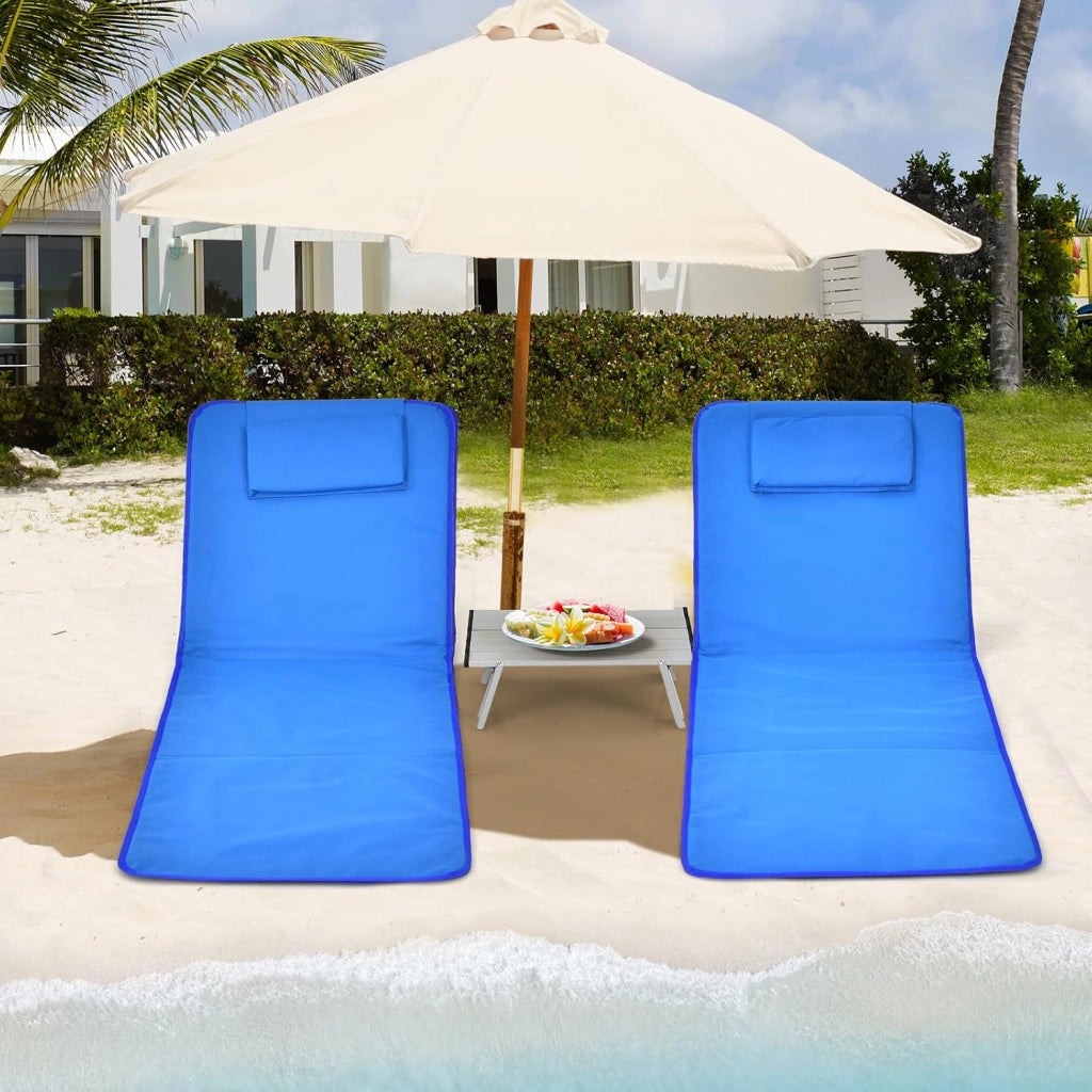 Set di 2 Lettini da Spiaggia con Tavolino, Stuoia Mare Imbottita Reclinabile in 5 Livelli Pieghevole, Tappetini da Spiaggia con Poggiatesta Rimovibile, Portabile con Tracolla, Blu