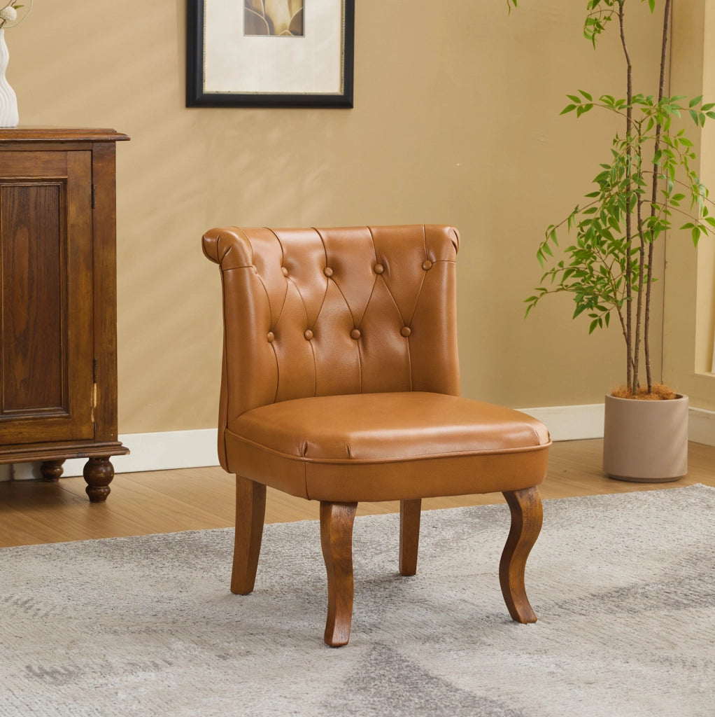 Sedia da pranzo in pelle marrone chiaro con gambe in legno