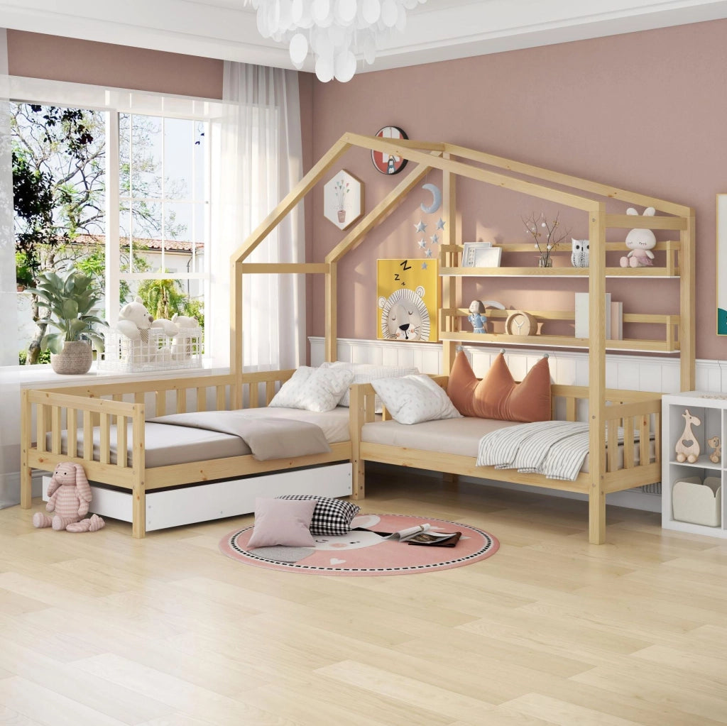 Letto a casetta 243x208x183 cm con cassetto e ripiani in legno naturale