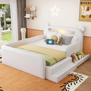 Letto imbottito per bambini con testiera a orso e USB, 140x200 cm, bianco