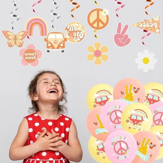 Decorazione di Festa Boho a forma di Vortice da Appendere - Pacchetto da 56 Decorazioni Hippie con Farfalla e Margherita