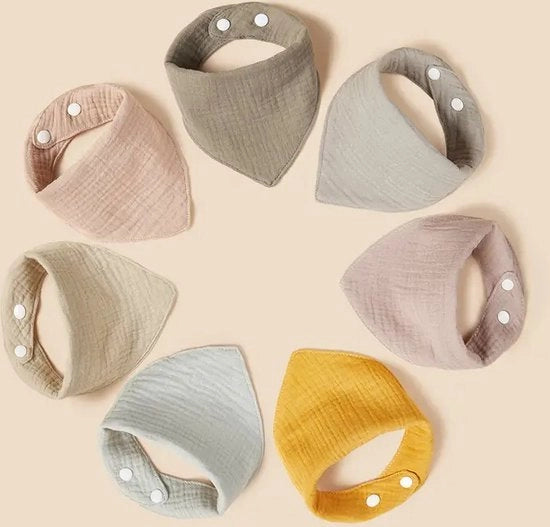 Set di slabbetti per bambini con 7 diverse colorazioni - slabbetto con bandana - slabbetti per kwijl - slabbetto per spuug - slabbetti 100% cotone - bib per bambino con bandana - slabbetti lavabili in stile - chiusura con bottone