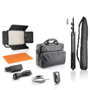 Niova 600 Plus Bi Colour + stativo per lampada WT-806 - Set di luci video LED a luce continua per area 36 Watt 600 LED dimmerabili 3200-5600K CRI 97 DMX + telecomando + stativo per luce