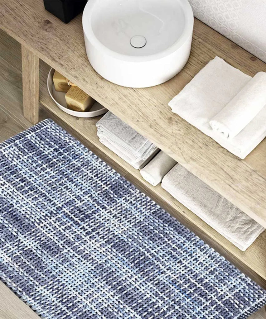 Tappeto bagno CRAZY AZZURRO cm.50x80 in micorfibra misto cotone, morbido antiscivolo lavabile in lavatrice, tappetino lavello sanitari