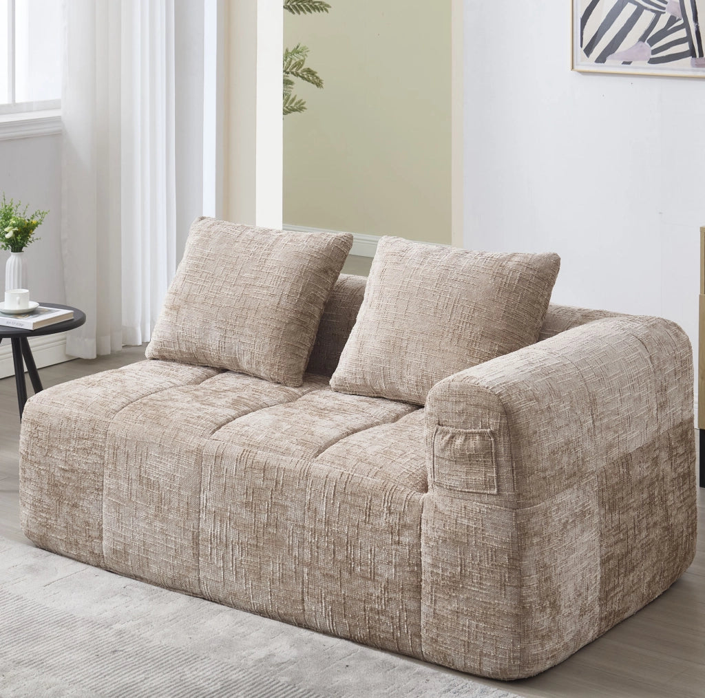 Divano comodo 2 posti in tessuto khaki con chaise longue, cuscino incluso e tasche laterali
