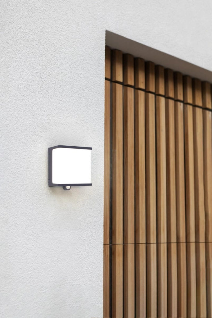 Applique esterna DOBLO Lutec grigia LED 12W sensori