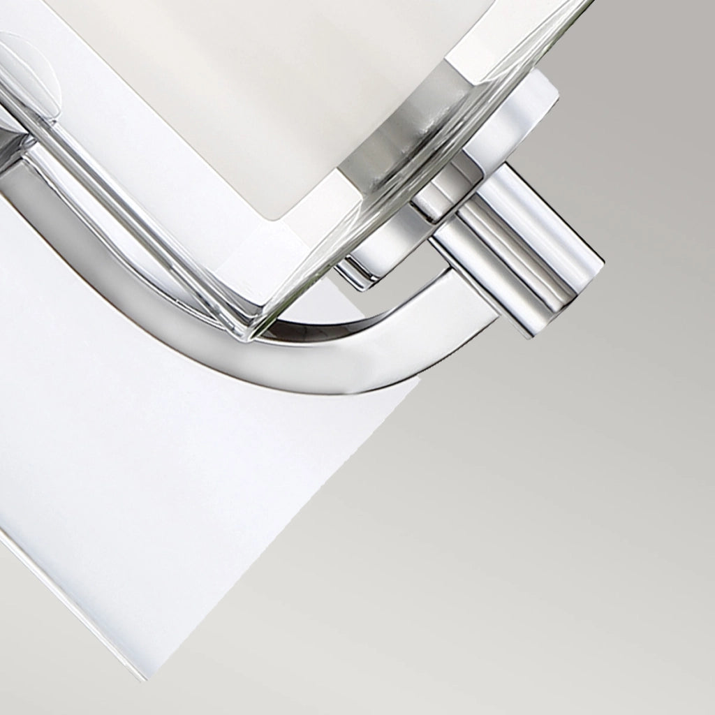 Applique bagno Kolt cromata vetro opale G9 3W Quoizel