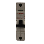 Interruttore magnetotermico 1 polo 1 modulo 32A curva C Bticino