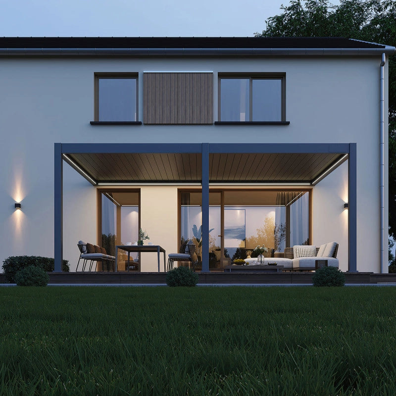 Pergola bioclimatica motorizzata Ombréa 4x6M addossata – Antracite e Bianco