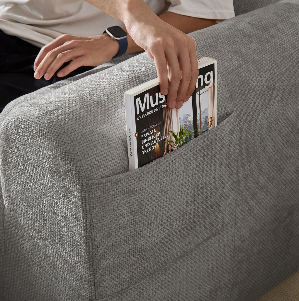 Divano angolare ULEVR 263x132,5x68 cm in tessuto chenille grigio chiaro con tasca laterale