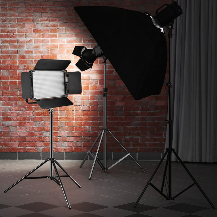 Niova 600 Plus Daylight Faretto LED per fotografia con stativo treppiedi, luce per foto e video dimmerabile, con telecomando, per studio fotografico