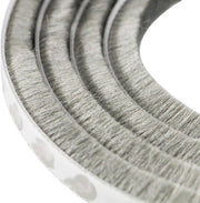 Nastro di Sigillatura a Secco e Resistente al Vento e alla Polvere per Porte e Finestre - 5m Lungo, Strisce di Penna Autoadesive - 9 x 23 mm - Grigio