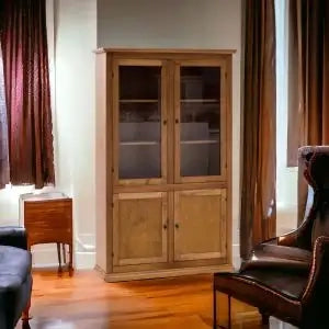 Vetrina cristalliera 2 ante legno 2 ante vetro miele arte povera