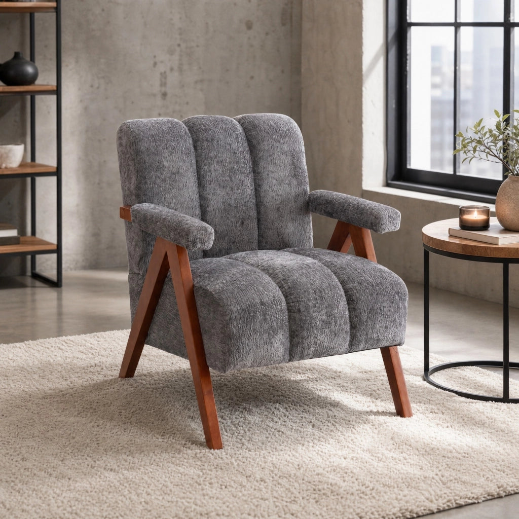 Poltrona in bouclé con struttura in legno massello di quercia, stile moderno, gialla