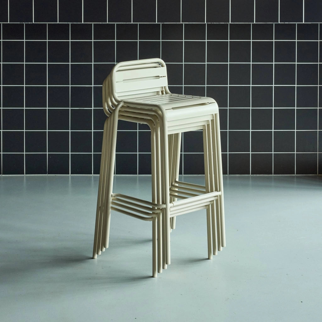 set 4 sedie alte bistrot in acciaio, beige
