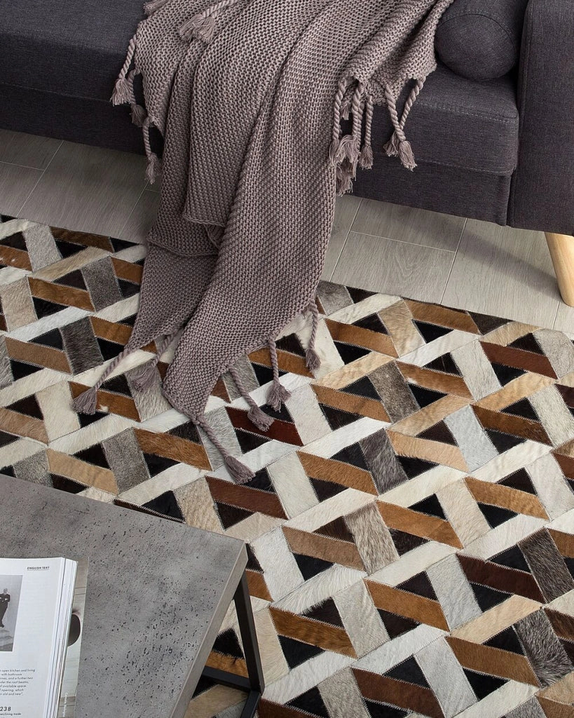 Tappeto tappetino Tappeto in Pelle Marrone e Grigio Motivo Geometrico 160 x 230 cm Rustic Boho