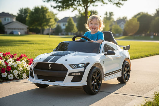 Macchina Elettrica per Bambini Licenza Ufficiale Ford Mustang Shelby Telecomandata 10,8V 3,1Ah Bianco
