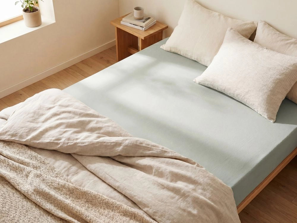 Lenzuolo con angoli cotone verde chiaro 90 x 200 cm con bordi elastici modello classico a tinta unita camera da letto classica