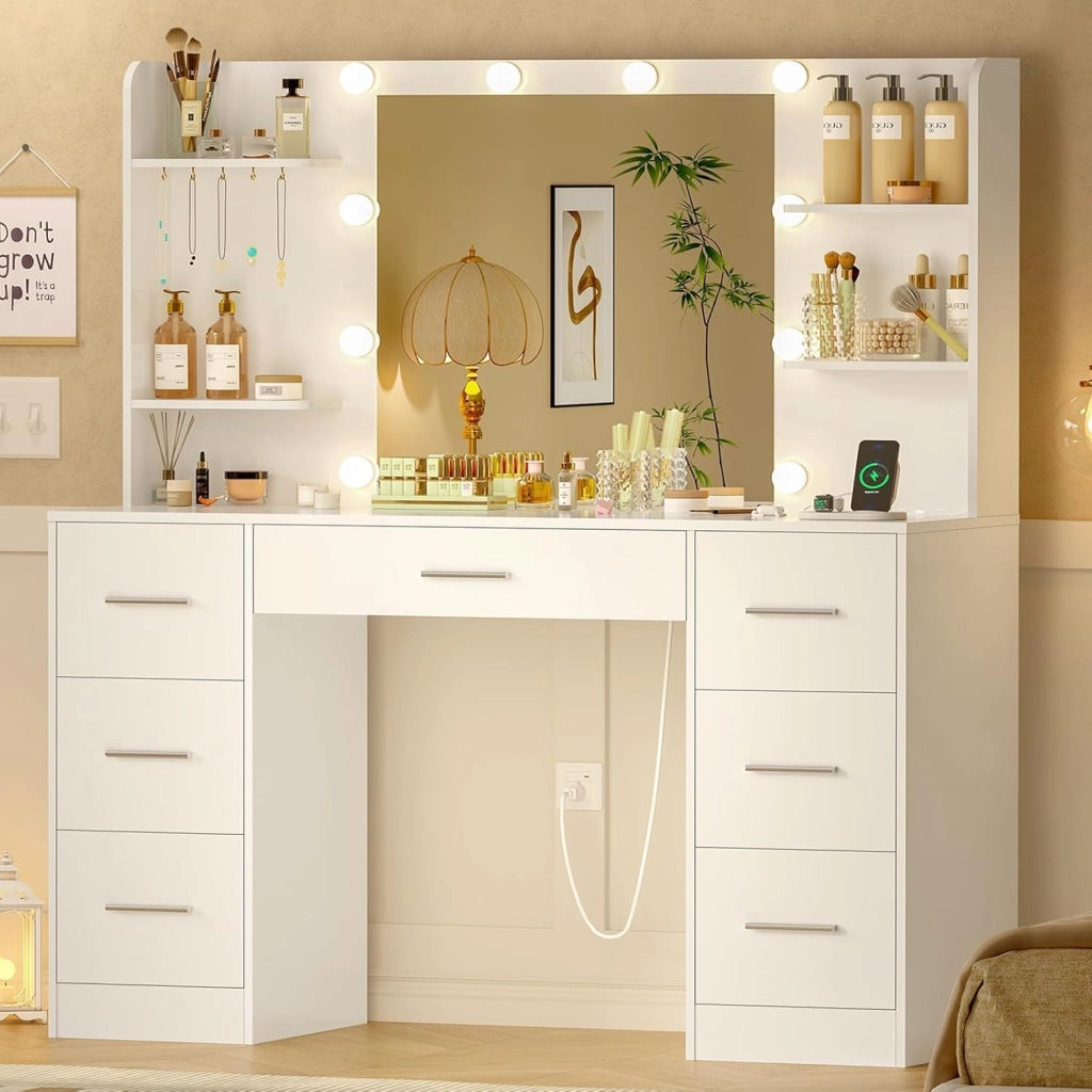 Toeletta Trucco con Luci, Led Regolabili, 3 Colori Regolabili, Toletta con Grande Specchio,Presa,Bianco, 7 Cassetti, 4 Ripiani Aperti e 5 Ganci per Gioielli per la Camera da Letto