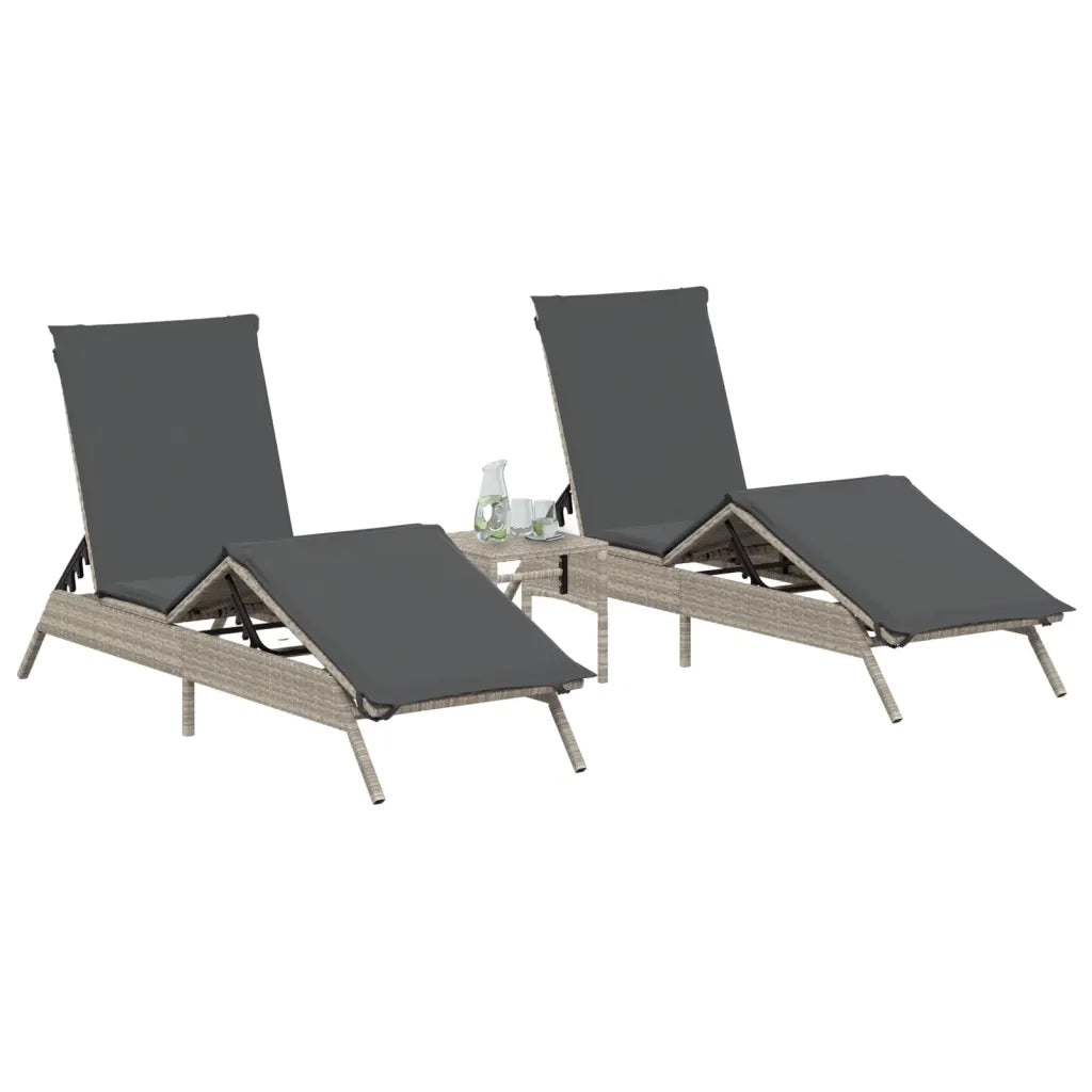 Lettini Prendisole 2pz con Tavolino Grigio Chiaro in Polyrattan 4002715