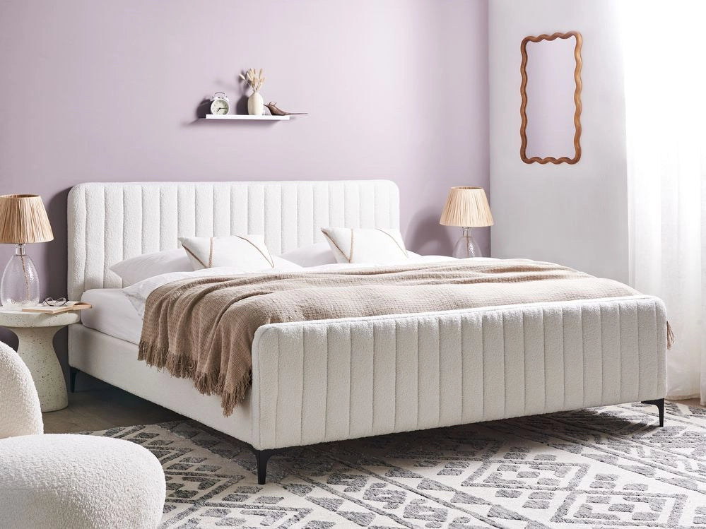 Letto in bouclé bianco sporco UE Matrimoniale 180 x 200 cm Testiera Imbottita con Gambe in metallo Design moderno