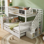 Letto a castello per bambini in pino bianco con scala e vani contenitore