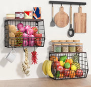 Scaletta da frutta appesa grande cesta da frutta attaccata al muro - ceste da frutta appese per la cucina - coperchio in legno - uncini per le banane - cesta da frutta in metallo da appendere al muro - conservazione del frutto
