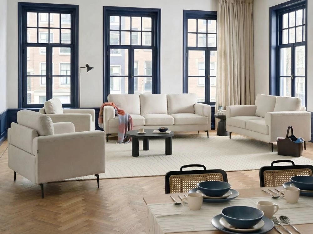 Set soggiorno minimalista in tessuto in stile moderno di metà secolo, 2 posti, 3 posti, 2 poltrone, gambe in metallo, braccioli lineari beige chiaro