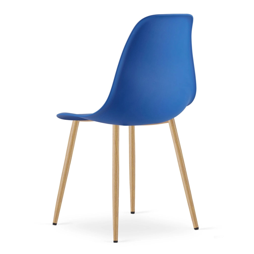 Sedia scandinava WAT blu con gambe effetto legno