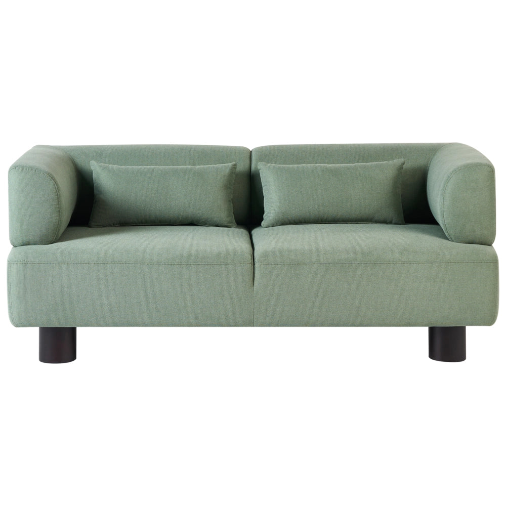Divano a 2 posti Rivestimento in tessuto verde chiaro con gambe in legno e braccioli lineari Materiale idrorepellente Stile moderno Soggiorno