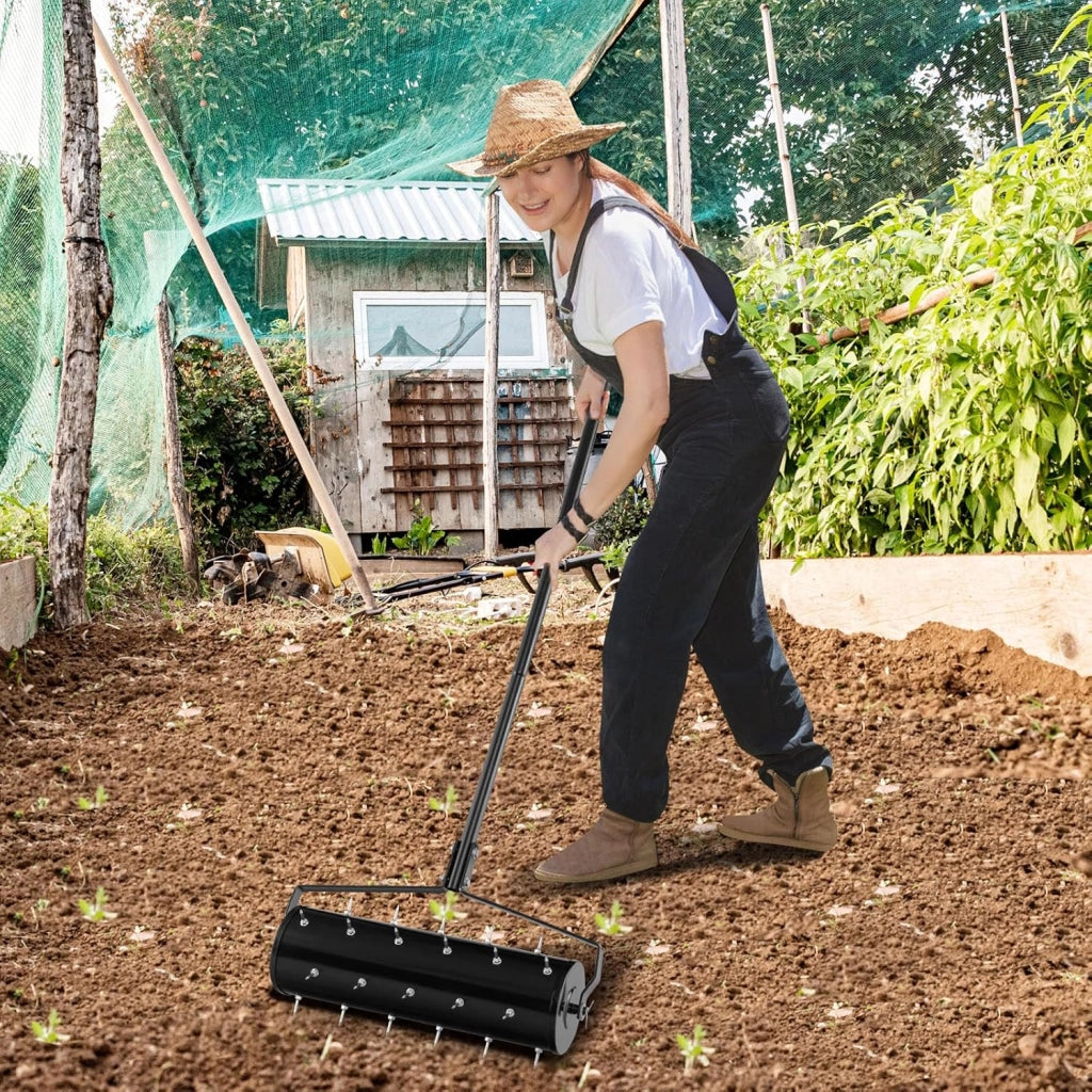 Arieggiatore per Prato a Rullo 44/53 cm, Aeratore Rullo da Giardino Manuale con Chiodi da 3,5 cm, in Metallo Antiruggine con Manico, Ideale per Prato, Orto e Terreno (53 x 130 cm, Nero)